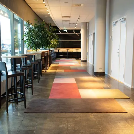 Radisson Blu Airport Terminal Hotel-2